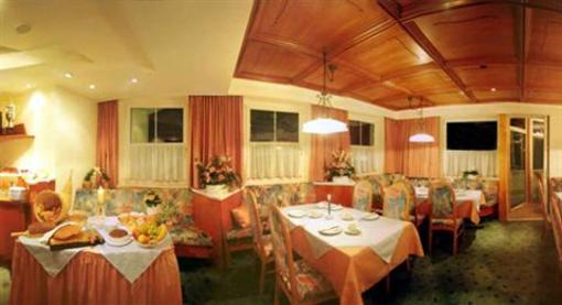 фото отеля Hotel Garni Neder Ischgl