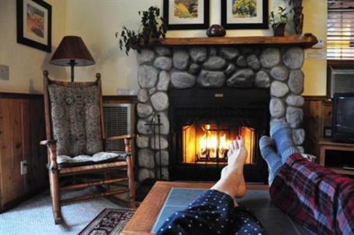 фото отеля Quiet Creek Inn Idyllwild
