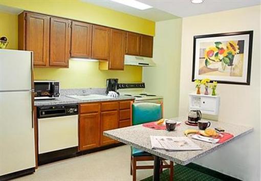 фото отеля Residence Inn Cleveland Airport