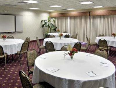 фото отеля Wingate by Wyndham - Tallahassee- FSU