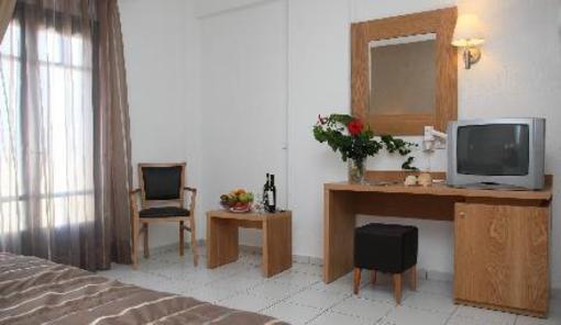 фото отеля Europa Beach Hotel