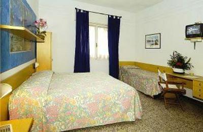 фото отеля Hotel Savoia Finale Ligure