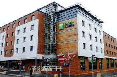 фото отеля Holiday Inn Express Harlow