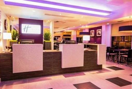 фото отеля Holiday Inn Express Harlow