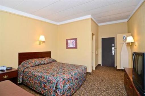 фото отеля Americas Best Value Inn Bloomington