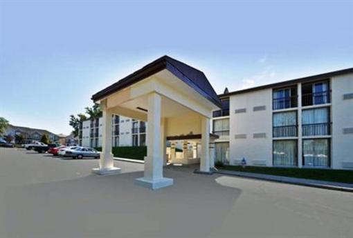 фото отеля Americas Best Value Inn Bloomington