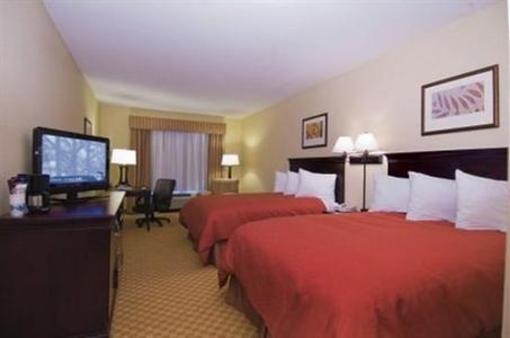 фото отеля Country Inn & Suites Topeka-West