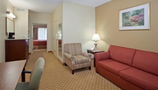 фото отеля Country Inn & Suites Topeka-West