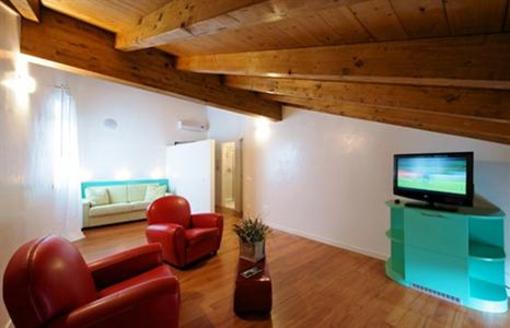 фото отеля Ai Garibaldini Bed & Breakfast Mantua