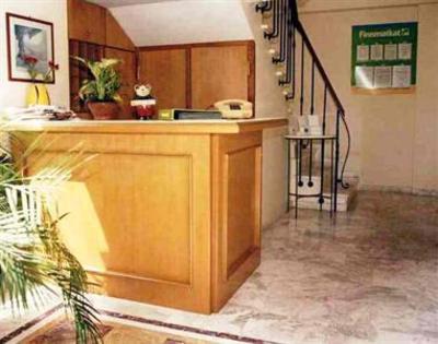 фото отеля Nea Elena Apartments Chania