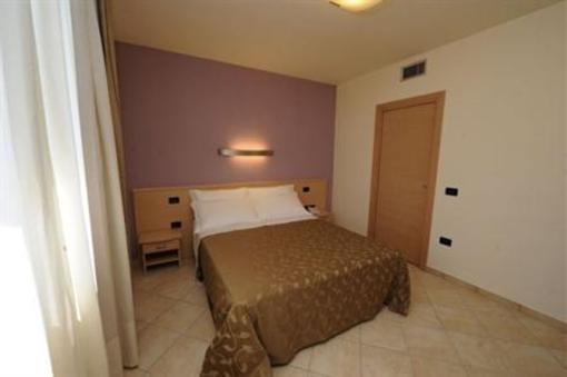 фото отеля Myres Hotel Residence