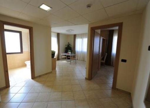 фото отеля Myres Hotel Residence