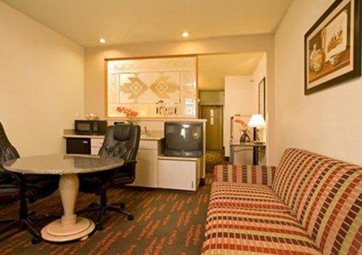 фото отеля Comfort Suites Santa Fe