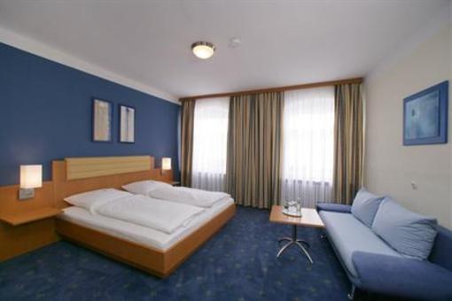 фото отеля Altstadt-Hotel Zieglerbraeu