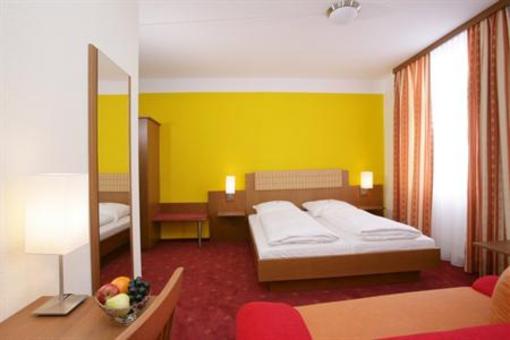 фото отеля Altstadt-Hotel Zieglerbraeu