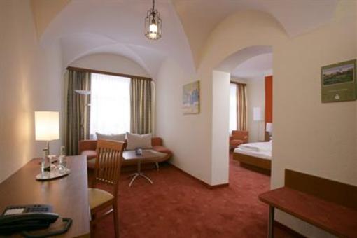фото отеля Altstadt-Hotel Zieglerbraeu