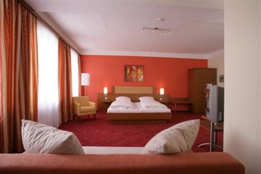 фото отеля Altstadt-Hotel Zieglerbraeu