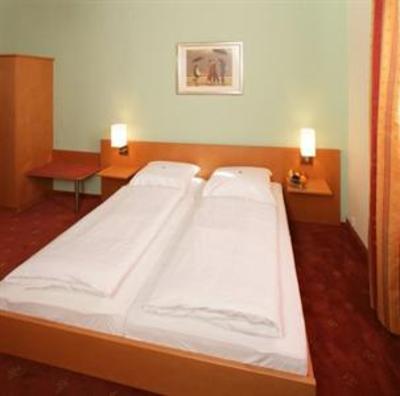 фото отеля Altstadt-Hotel Zieglerbraeu