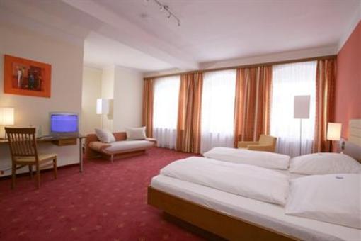 фото отеля Altstadt-Hotel Zieglerbraeu