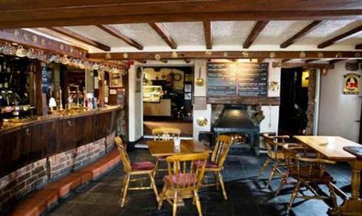 фото отеля The Three Horseshoes Inn & Country Hotel