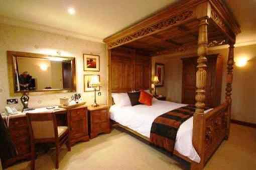 фото отеля The Three Horseshoes Inn & Country Hotel