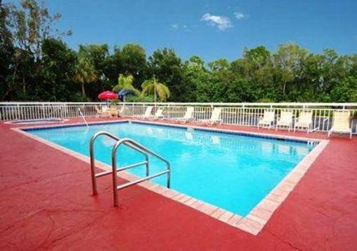 фото отеля Quality Inn Airport Sarasota