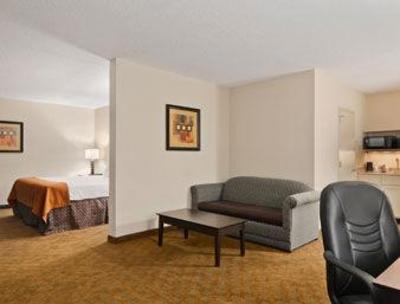 фото отеля Baymont Inn and Suites Lubbock, TX