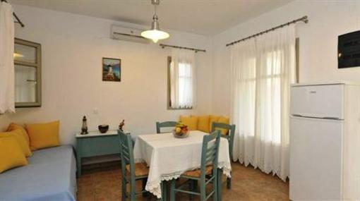 фото отеля Tarsa Studios and Apartments