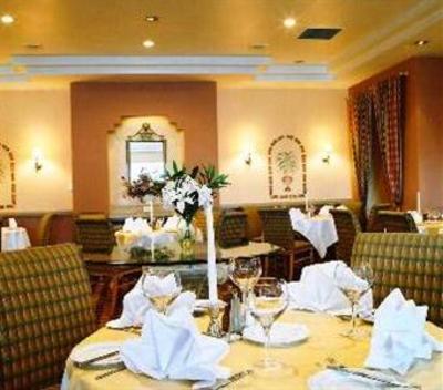 фото отеля King Malcolm Hotel Dumfermline