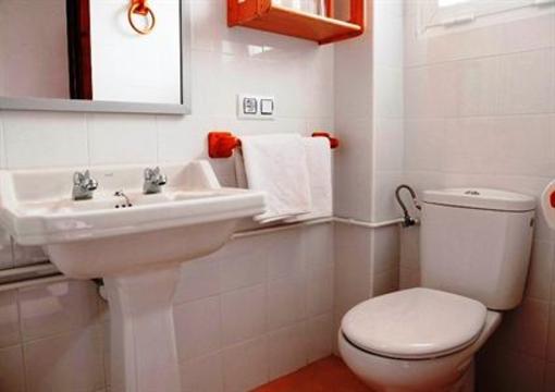 фото отеля Hostal Cas Bombu