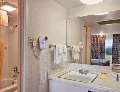 фото отеля Days Inn Saint Joseph (Missouri)