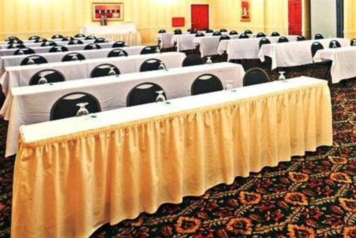 фото отеля Holiday Inn Hattiesburg