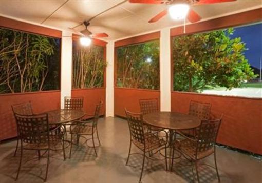 фото отеля Candlewood Suites Tyler