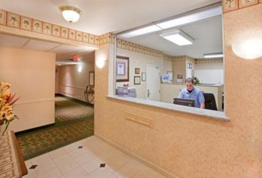 фото отеля Candlewood Suites Tyler