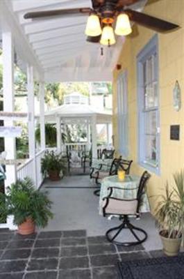фото отеля Tybee Island Inn