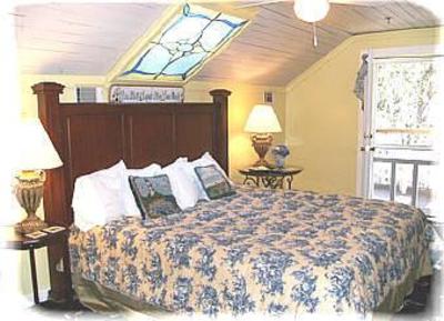 фото отеля Tybee Island Inn