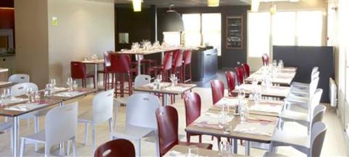 фото отеля Campanile Corbeil-Essonnes Evry Hotel