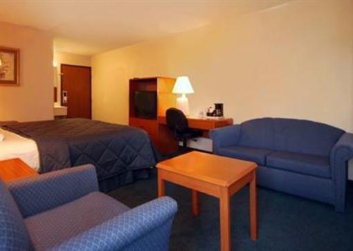 фото отеля Comfort Inn & Suites Overland Park