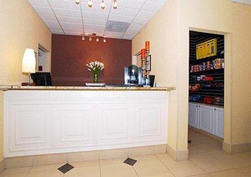 фото отеля Comfort Inn & Suites Overland Park