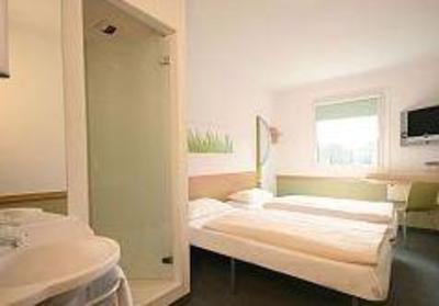 фото отеля Ibis Budget Hamburg Altona