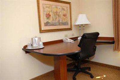 фото отеля Hampton Inn & Suites Frederick-Fort Detrick