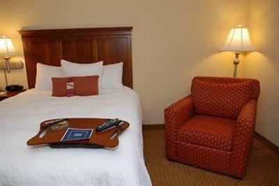 фото отеля Hampton Inn & Suites Frederick-Fort Detrick
