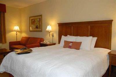 фото отеля Hampton Inn & Suites Frederick-Fort Detrick
