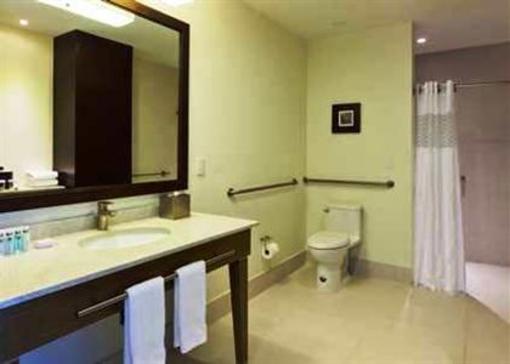 фото отеля Hampton Inn by Hilton Ciudad Del Carmen Campeche