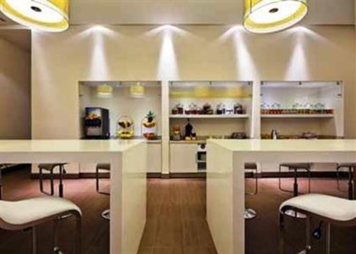 фото отеля Hampton Inn by Hilton Ciudad Del Carmen Campeche