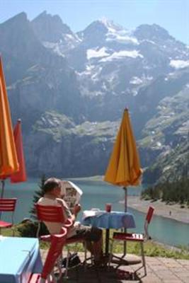 фото отеля Hotel Oeschinensee im UNESCO-Welterbe