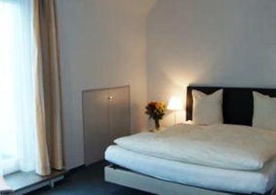 фото отеля EMA house Residential Suites