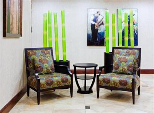 фото отеля Holiday Inn Express Charlotte-Arrowood