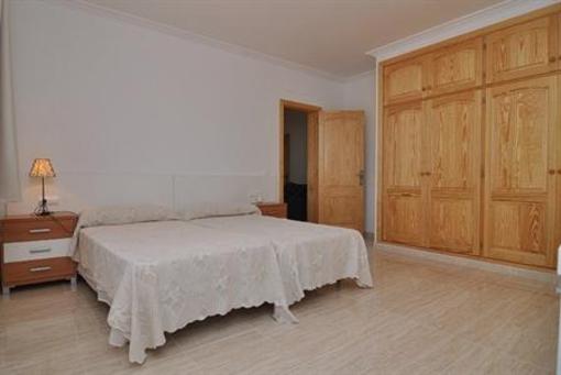 фото отеля Hostal Cala Boix