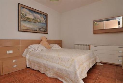 фото отеля Hostal Cala Boix
